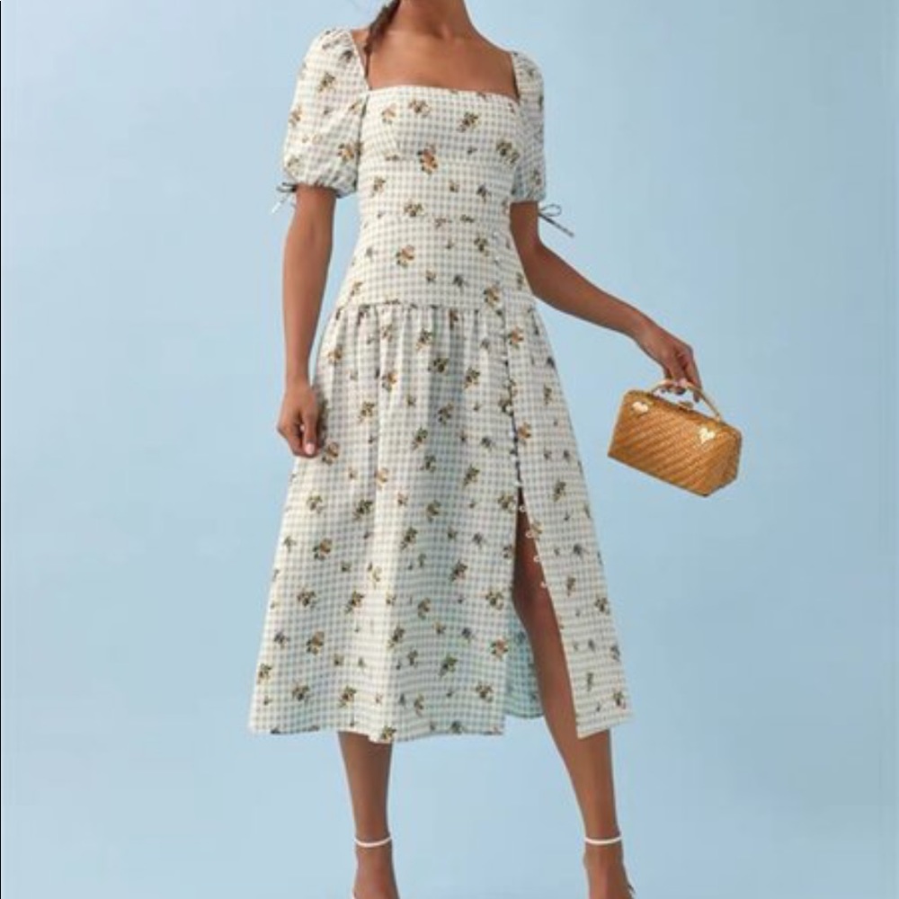 White linen Reformation Size 8, but fit more like a 10